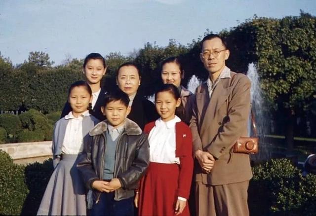 徐志摩走後張幼儀「一人拉拔四祖孫」 尊重長子意願「不寫詩改從商」四代同堂走時面帶微笑