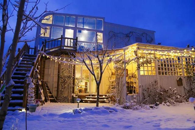 親自蓋農場！他賣都市房「租110畝山頭25年」　不沉迷電子產品「女兒在大自然中成長」近況羨煞全網