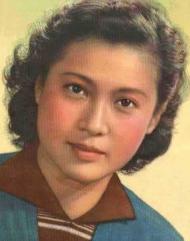 98歲秦怡懸崖上被逼婚「丈夫每天喝完動手」二婚重蹈覆轍 全家病倒「40年送走11親人」只剩親姊相伴