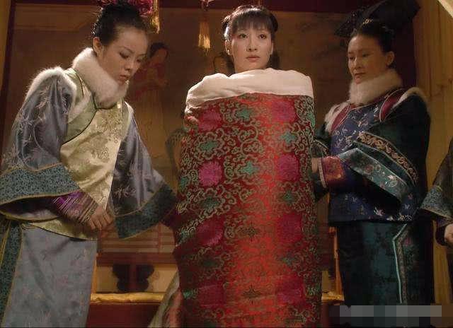 規矩這麼多？妃子服侍皇帝時「除了不能發聲」，還要忍受3件事：常人難以接受