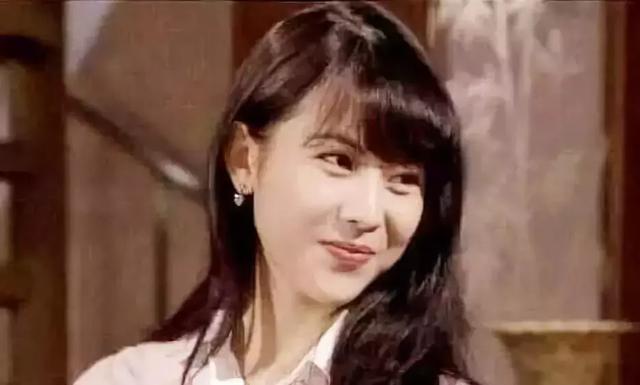 蔡少芬年輕時有多美?滿滿的膠原蛋白,盛世容顏實在令人驚艷