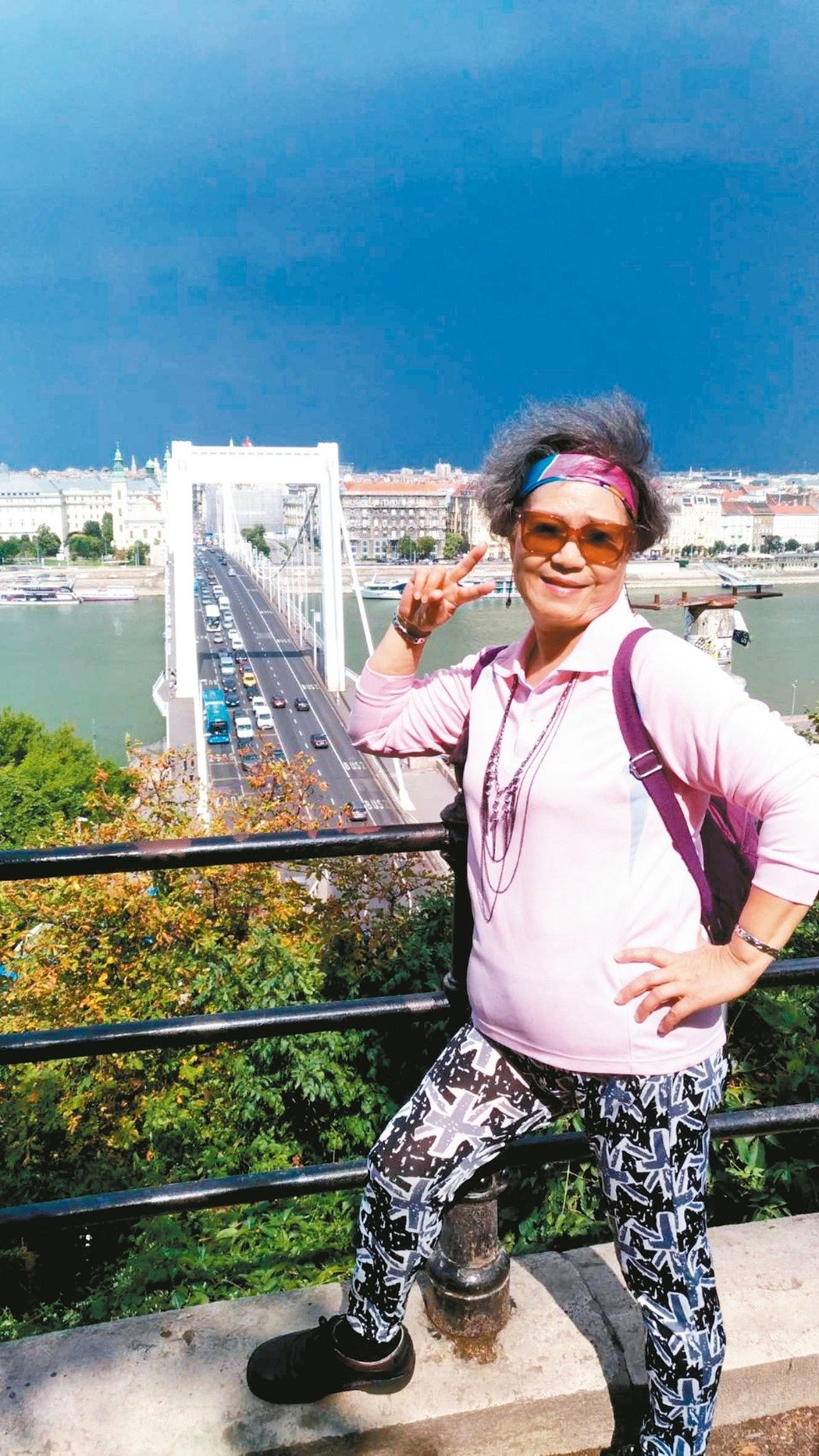 苦盡甘來！70歲老婦痛失丈夫「又患重症」孝子剃頭相伴　挺母開心玩「不必留遺產」賣2千萬房環遊世界