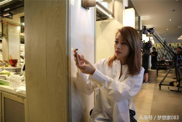 她因長得醜一出道就被解約,與陳奕迅齊名卻「緋聞纏身」,叱吒歌壇20年回歸初心:女人要學會減法!