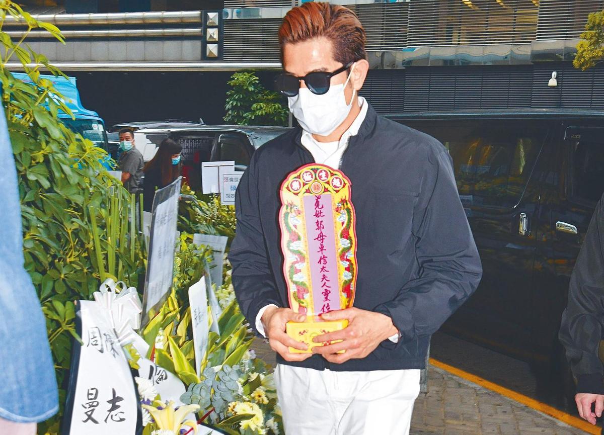 再不捨也得放手！郭富城告別式後「發文悼念母親」無法接受事實　「忍痛處理身後事」願她安心離去