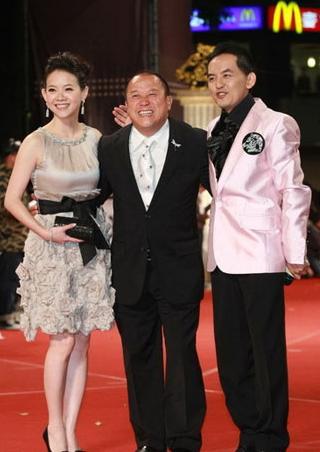 交往15年仍不婚!曾寶儀坦言「沒必要綁住男友」不在乎配偶欄 認了被父母影響:「感謝他們離婚」