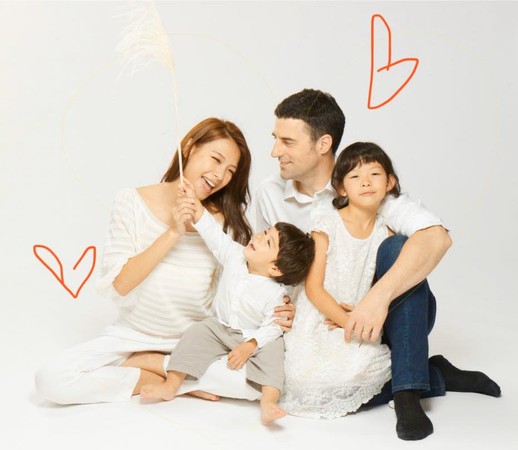 艾莉絲再婚2年爆口角！「紀念日成導火線」冷戰外交官尪　老公「簡訊驚喜」深省夫妻關係
