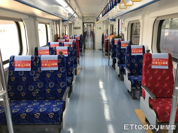 遇人生挫折！搭火車忍不住哭了「車長見狀關心」：需要幫忙嗎？　最後車長「默默遞了紙條」讓她再度泛淚
