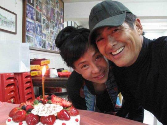 98歲母夢中離開！周潤發夫妻「作好心理準備」聽媽媽話「一切從簡」：生前孝順才有用，走後風光沒必要