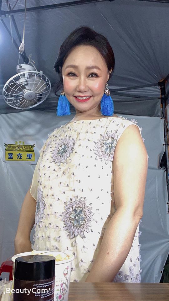 顧還債卻疏忽女兒！影后呂雪鳳「50年來拚命賺錢還千萬債」　自責告白「女兒不喊我媽」：我是不及格母親