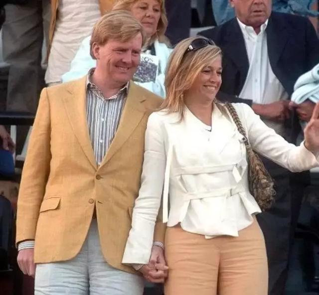 王子為娶平民女孩願放棄王位!夫妻節儉樸實「從全國反對到萬人擁戴」 結婚18年生3公主依舊甜蜜