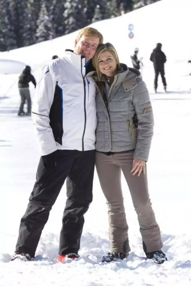 王子為娶平民女孩願放棄王位!夫妻節儉樸實「從全國反對到萬人擁戴」 結婚18年生3公主依舊甜蜜