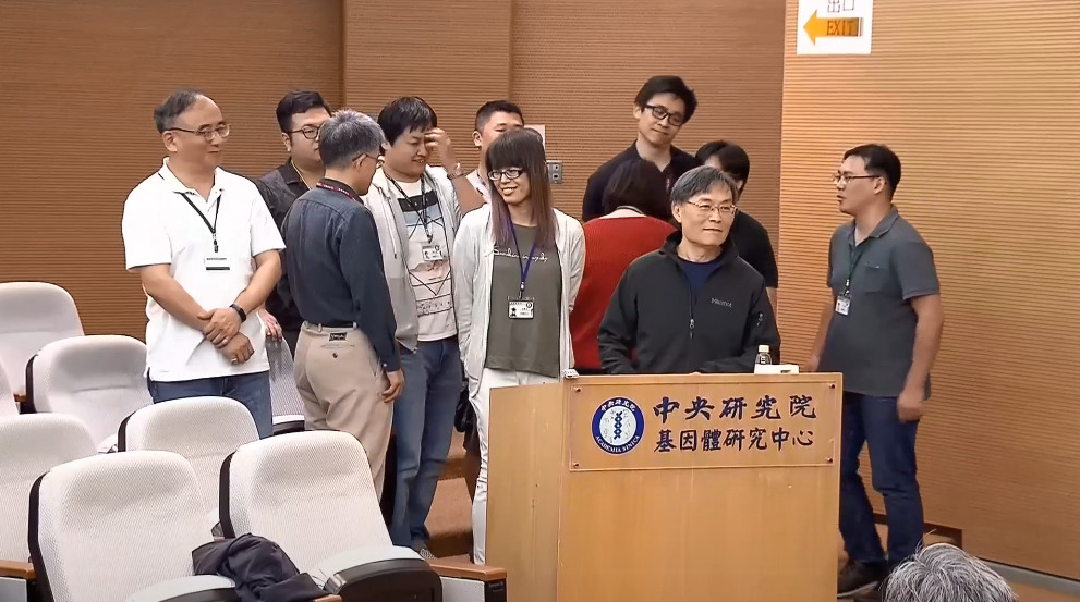 19天日夜不停加班！台灣快篩團隊「完成抗體開發」　傾吐「終於可以好好休息」：還有艱難的路要走