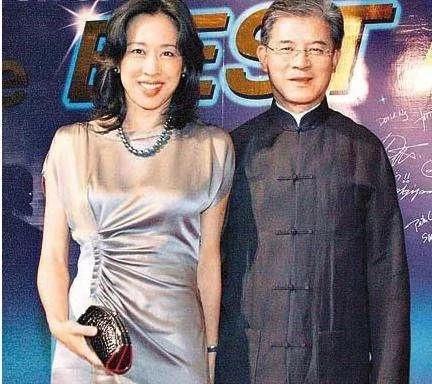 59歲葉倩文自認「根本沒比王菲紅」不在乎名利　此生「嫁給自己偶像」活得瀟灑就夠了！