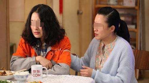 姐姐輟學「供我上學7年」，我結婚她堅持不來，當天「接一電話後」我們不再聯繫