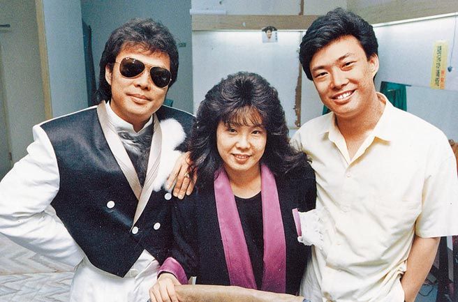 自稱富貴僧人！恆述法師欠3000萬「大口喝酒吃肉」生活超富裕 　身上袈裟「請人手工刺繡」比轎車還貴