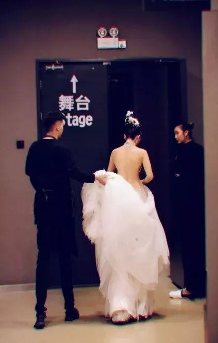 「孔雀舞神」為了跳舞不吃米飯不要孩子！獨住幾千萬神仙宮殿，二度離婚卻稱沒受傷不孤獨