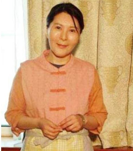 金鐘視后李麗鳳「賣房為父治病」接連痛失雙親 婚姻僅維持1年「終生無子」67歲因病離去