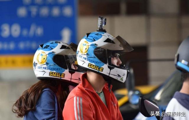 台灣特有風景!地狹人稠「機車文化」方便不佔位 省錢又省油「追女孩必備回憶」重溫年少時光