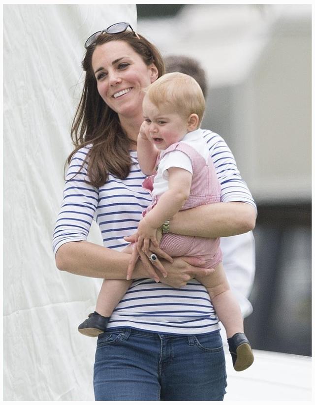 看見不一樣的王子！6歲喬治「生活趣事」盤點：媽咪做蛋糕時愛搗亂，鬧脾氣一招就能被搞定