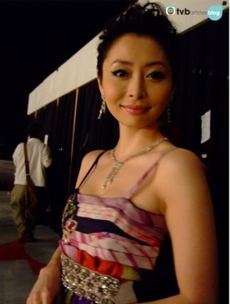 英雄難過美人關！當年叱吒風雲的「古惑仔」  如今都娶了怎樣的女孩？個個都貌美如花