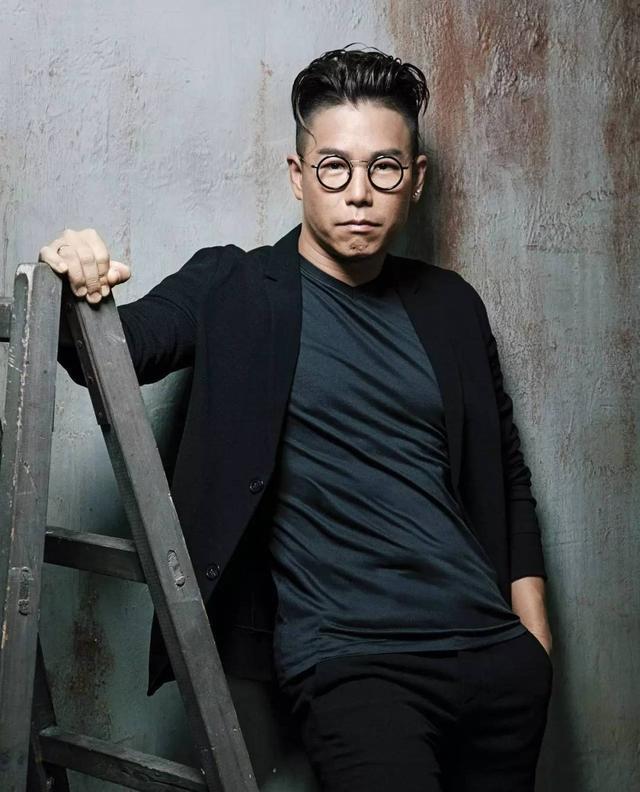 英雄難過美人關！當年叱吒風雲的「古惑仔」  如今都娶了怎樣的女孩？個個都貌美如花