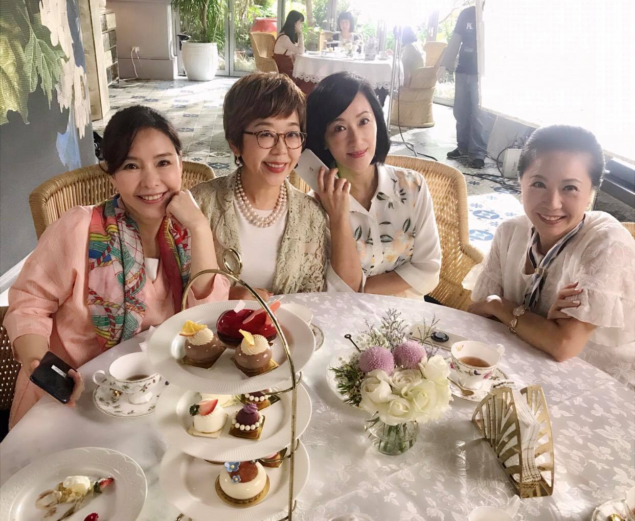 生活舒適最重要！逾60歲網紅：退休有「2千萬未必比2百萬快樂」　大學初戀「結婚30年越吵越甜蜜」鬥嘴是福氣