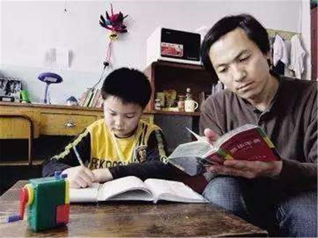 國一數學題！兒子寫「11-4=7」被打錯扣分　寶爸暴怒理論「反遭老師打臉」：連大人都搞錯