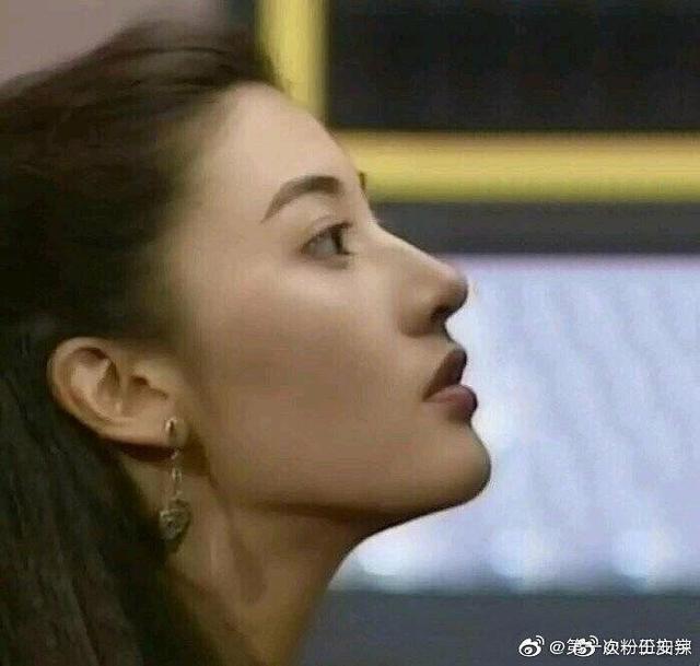 李嘉欣80歲母合照「凍齡美貌不輸女兒」　年輕曾被星探相中「為照顧女兒婉拒」一家三口基因強大