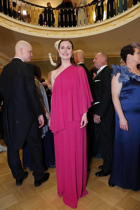 最美「鐵娘子」！34歲芬蘭總理「天生明星臉」讓人挪不開眼，優雅氣質一點不輸各國王妃