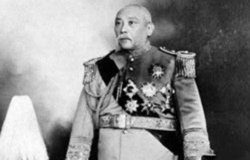 半夜洗腳時！少爺無意發現丫鬟「腳上的特殊之處」，立即決定納其為妾，後生子成風雲人物