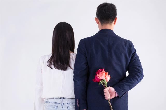 愛是互相的！夫妻獨立自主「但不該予取予求」　已婚女人告誡「別幫老公養家」引起無數人深思