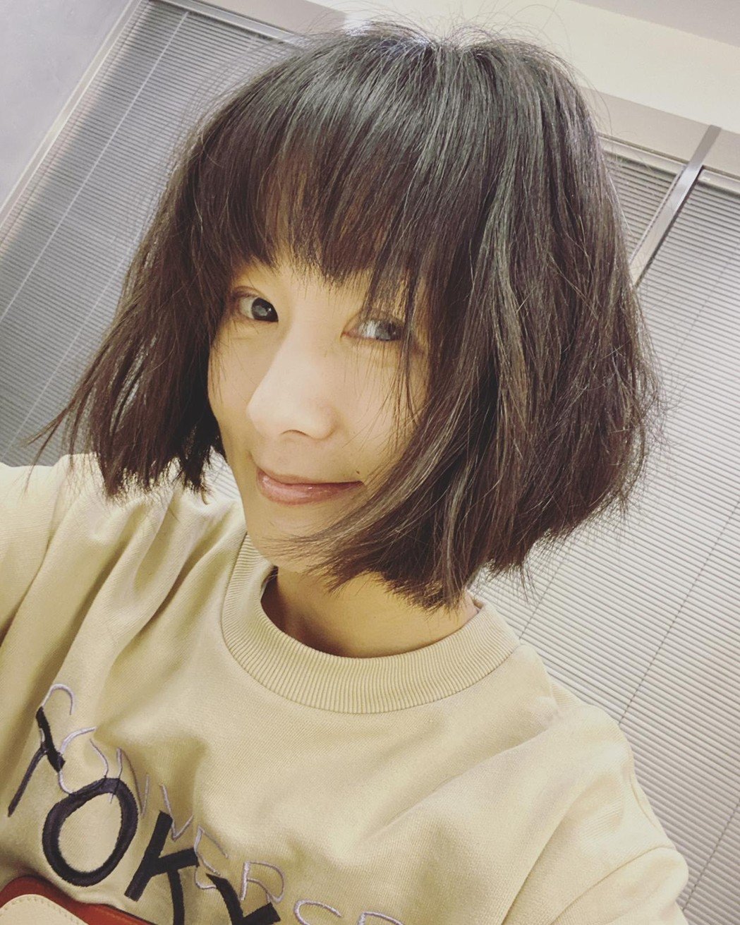 鄭家榆短髮超俏麗！「模樣超凍齡」看不出年近半百　近況曝光奉行簡單生活
