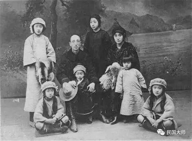 奇女子出身貧困「嫁軍官婚姻破局」不要錢只要4女兒　前夫虧她不自量力「6年後名聲顯赫」成女人典範