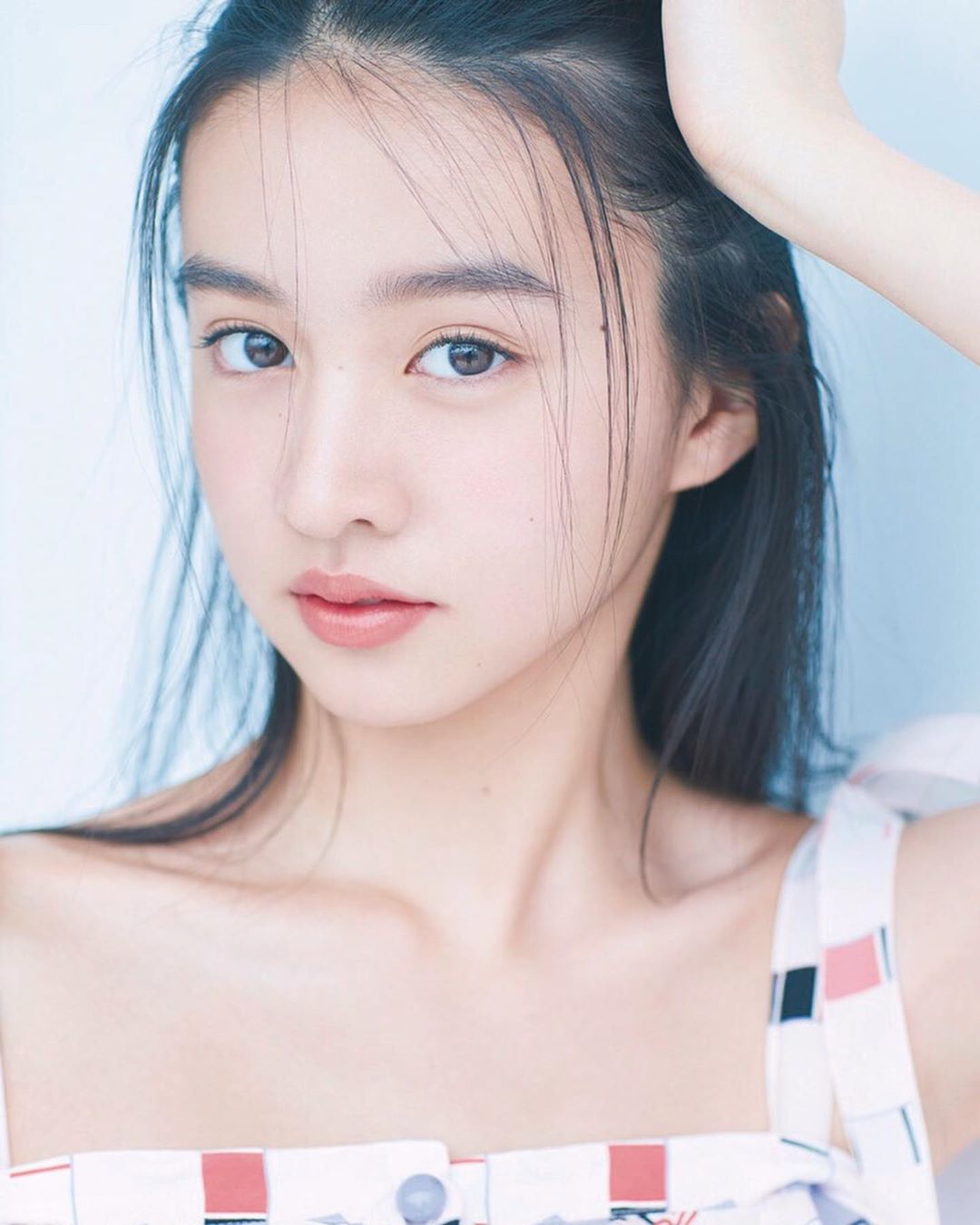 不輸妹妹木村光希！木村拓哉「18歲高顏值大女兒」曝光　登雜誌封面「仙氣噴發紫紗美照」基因太優良❤