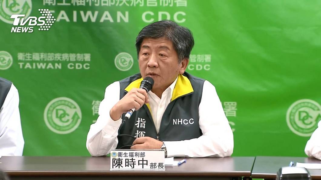 年前至今沒休假！陳時中記者會「低頭連咳」憔悴倦容惹心疼　兩地奔波「鋼鐵行程」曝光網：謝謝有您