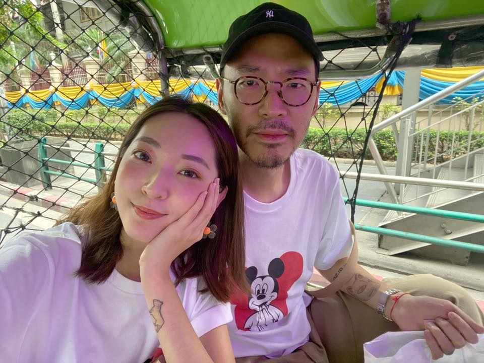 20歲閃嫁！張菲兒媳被酸「為錢帶球嫁」忍7年發聲　夫妻不願貼「靠爸標籤」鮮少提他