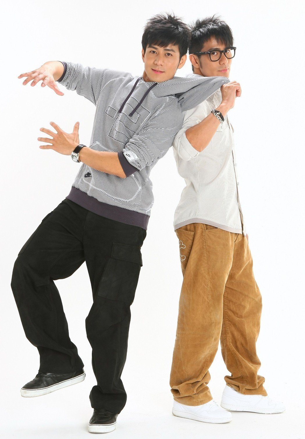 哥哥太強大!郭彥甫憶出道「刻意模仿哥哥」嘆:月亮無法變成太陽 40歲轉職畫家「退出演藝圈」以胞兄為榮