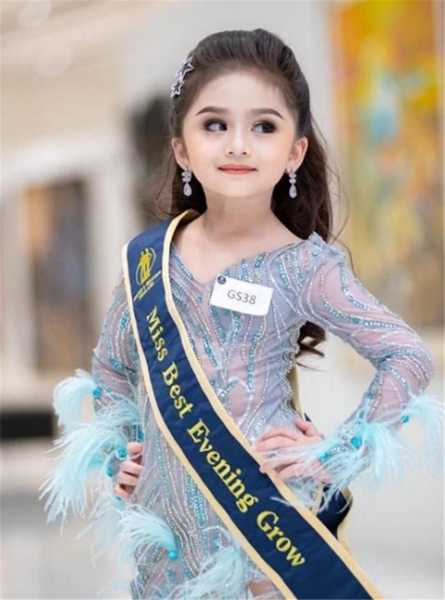 丟了童真！泰國6歲蘿莉當選「選美冠軍」  濃妝艷抹不輸成年人，卸下美妝瞬間網友卻沉默了