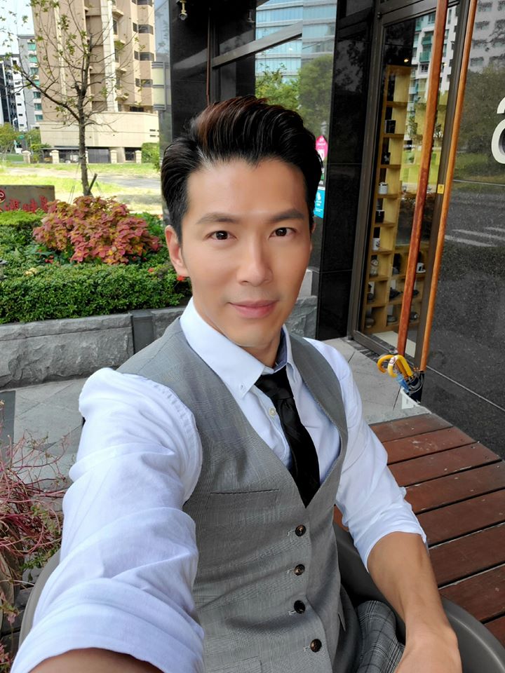 黃少祺嬌妻身分曝光！「情牽12年」婚後為愛息影　2兒遺傳爸爸基因大眼超萌