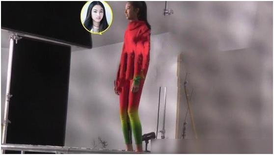 任達華女兒越來越成熟！「穿超緊運動裝」五官神似年輕版李嘉欣，「15歲身高180公分」繼承媽媽超模基因