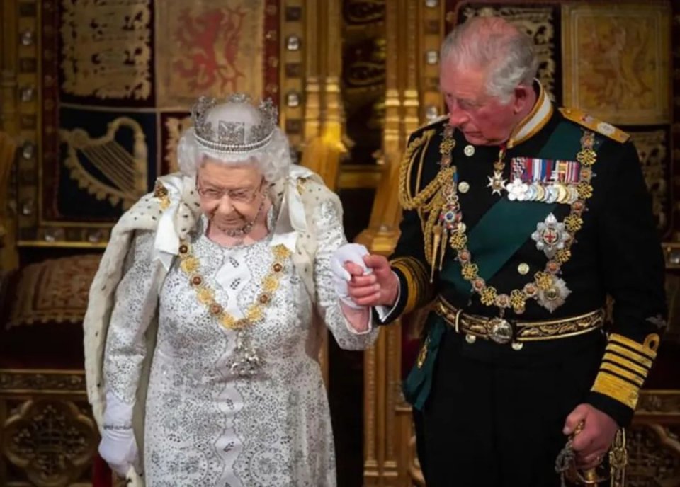 擔負重任！38歲威廉王子或將「越過父親查爾斯」成英王室攝政王，接替女王祖母的工作