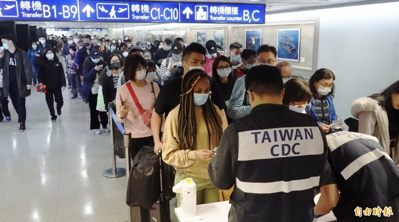 境外移入大爆發！陳時中宣布「新增27例確診」再創單日新高　3例本土個案「找不到感染源」急追接觸史　
