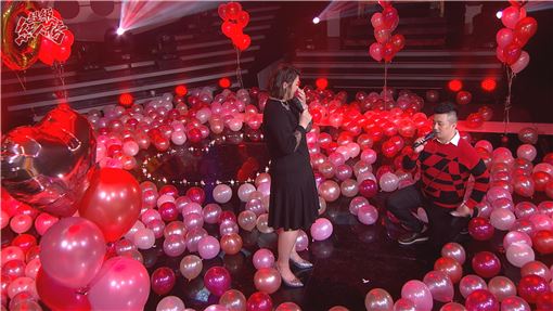 替太太圓夢！郭婷筠首度「與歌手老公合體」深情告白：謝謝神隊友　意外「被驚喜求婚」感動淚灑現場