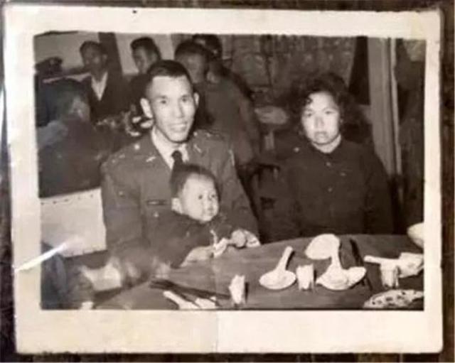 14歲從軍遵守承諾「照顧長官妻兒66年」奉獻一生　長官已另組家庭「自己卻終生未婚」從不後悔