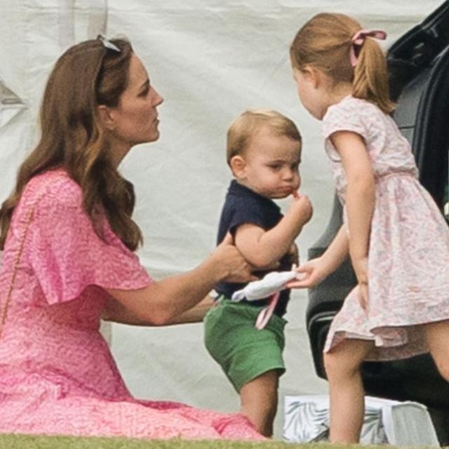 親媽婆婆皆不忘！凱特母親節大曬照：隔空祝福戴妃很暖心「王妃眉眼氣質」像極母親年輕模樣