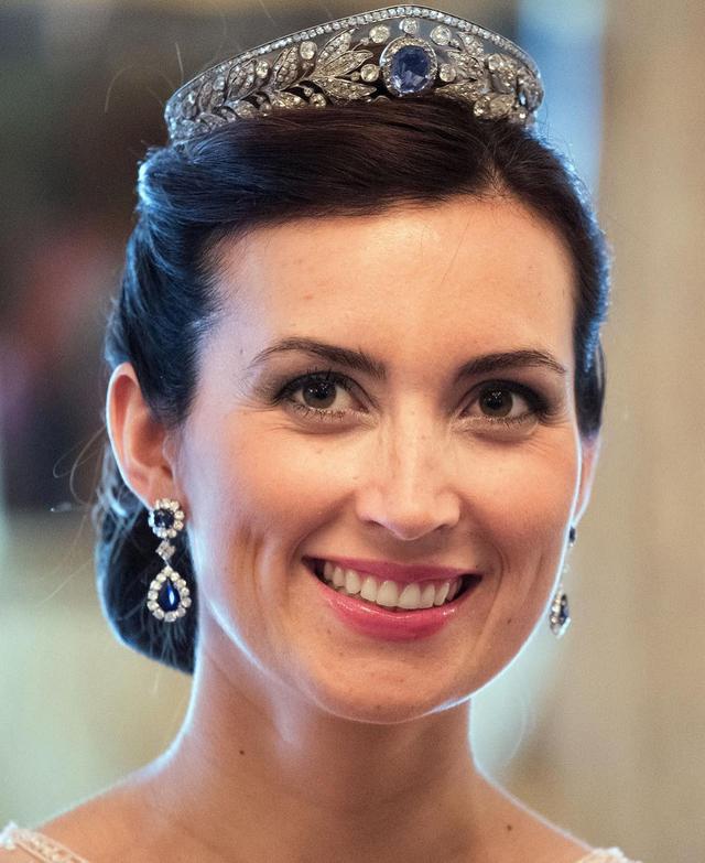 顏值氣質不輸凱特！歐洲王室「真正白富美王妃」眼神清澈純凈，笑容明朗誠摯好吸睛