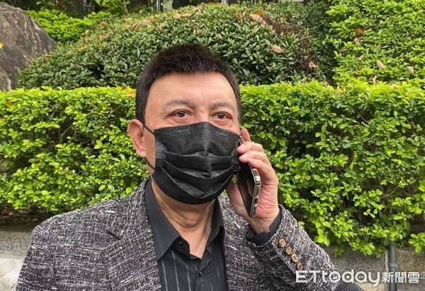 痛失摯愛！辛龍傳「想陪劉真一起走」數度悲痛想不開　吳宗憲提小孩「哽咽說不出話」：令人擔心
