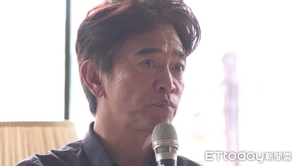 痛失摯愛！辛龍傳「想陪劉真一起走」數度悲痛想不開　吳宗憲提小孩「哽咽說不出話」：令人擔心