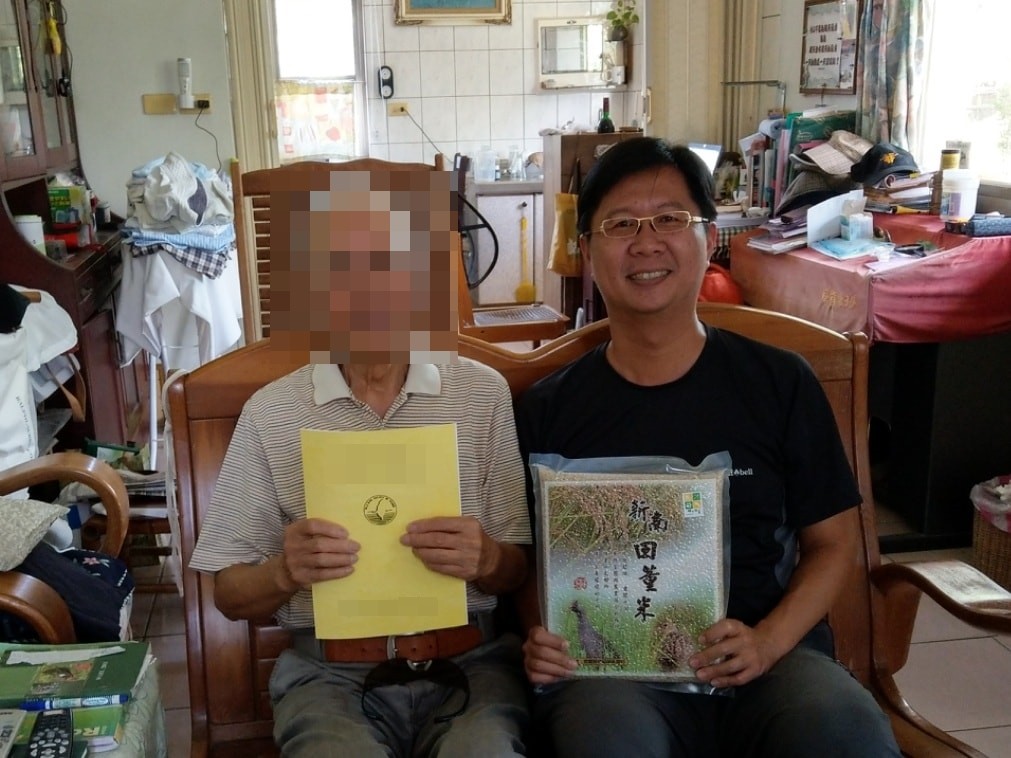 醫師訂飯店「誠實告知職業」卻被拒滿臉失望　下秒「結局大反轉」他感動：人性有黑暗也有光明