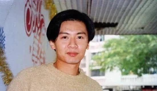 放棄千億家產！59歲知名男星「落髮為僧20年」退出演藝圈　如今再曝光「面相變化大」心靈得到解放